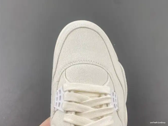 AO2571-100 Jordan 4 Levi's Air 'White' x 0629